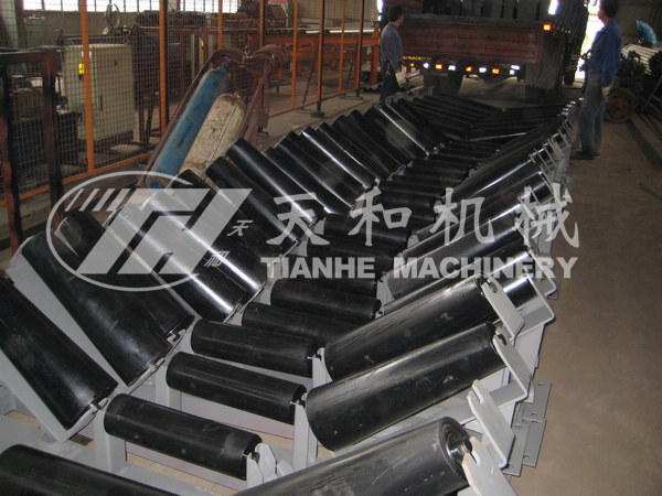 錐形(xing)上調心托(tuō)輥組 DTII型